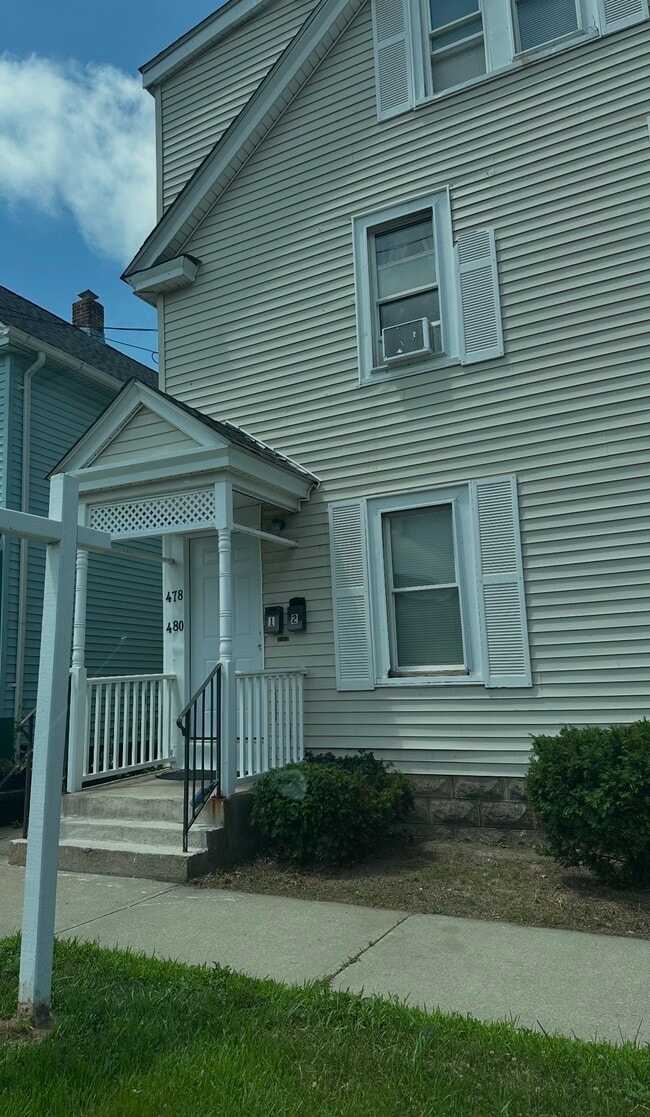 Building Photo - 478 Shelton Ave