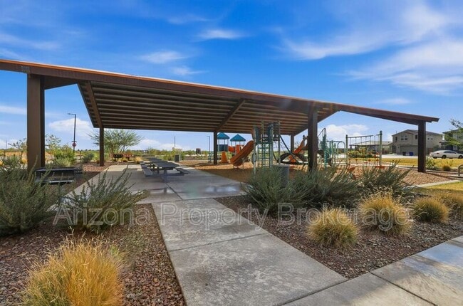 Building Photo - 17232 W Paraiso Ln