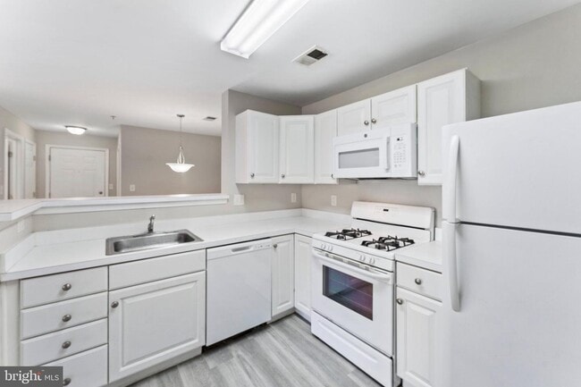 Foto del edificio - 1060 Gardenview Loop