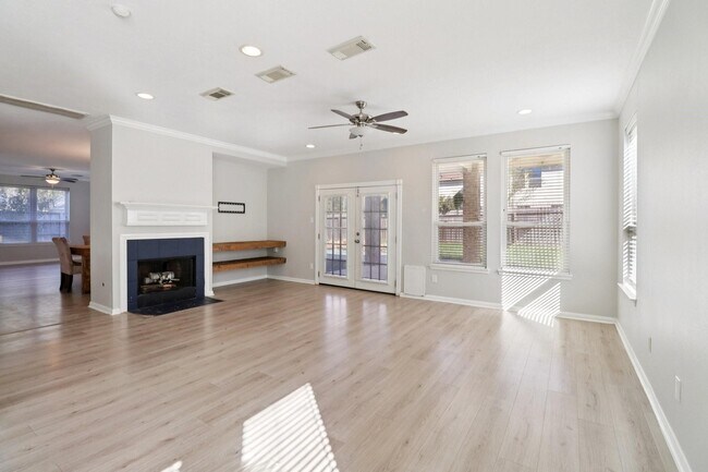 Foto del edificio - 16546 Cypress Thicket Dr