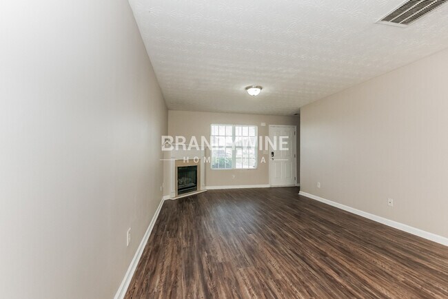 Foto del edificio - 621 Carlton Pointe Dr