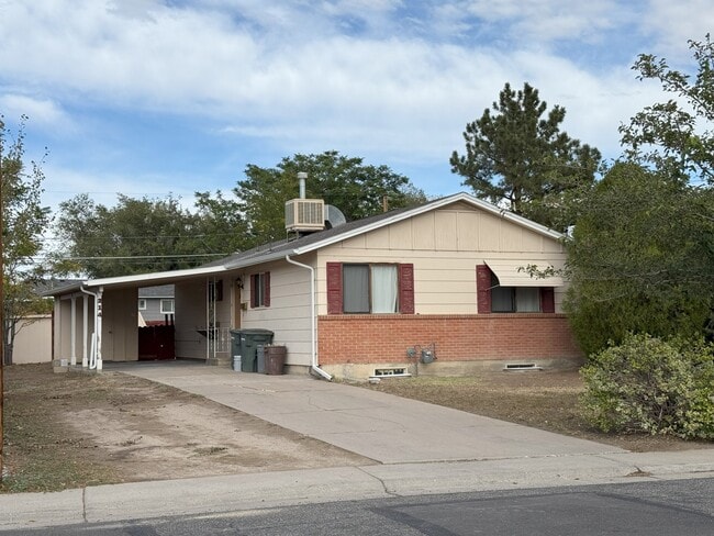Photo - 214 W Kennedy Ave (Grand Junction, CO) House