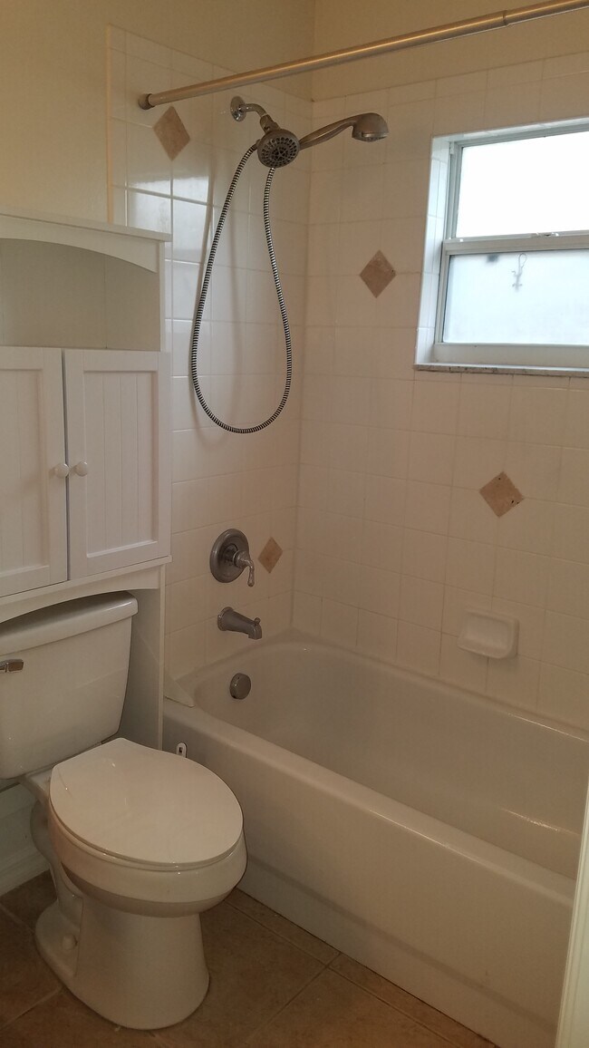 2306 S Bumby Ave, Orlando, FL 32806 House Rental in Orlando, FL