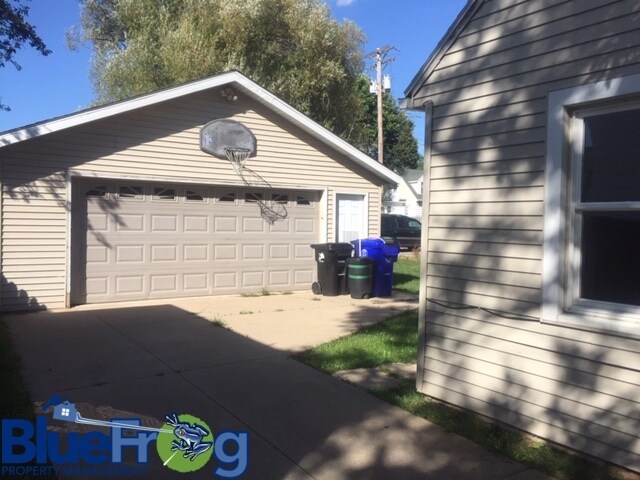 Foto del edificio - 1322 E Fremont St