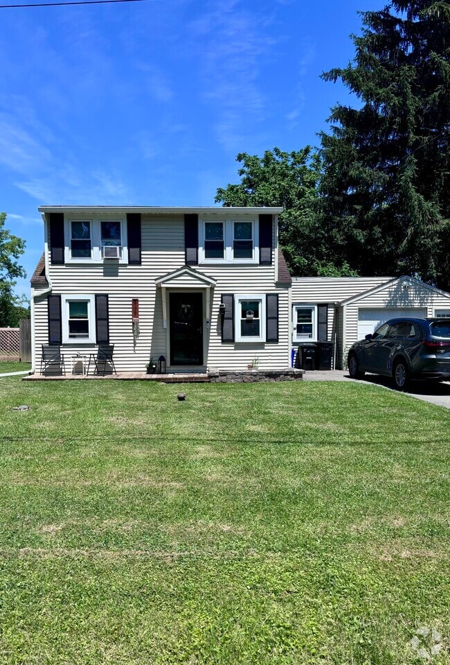 Building Photo - 6179 Gloger Dr