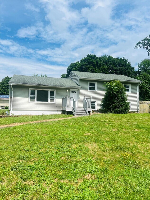 Foto principal - 35 Hudson Dr