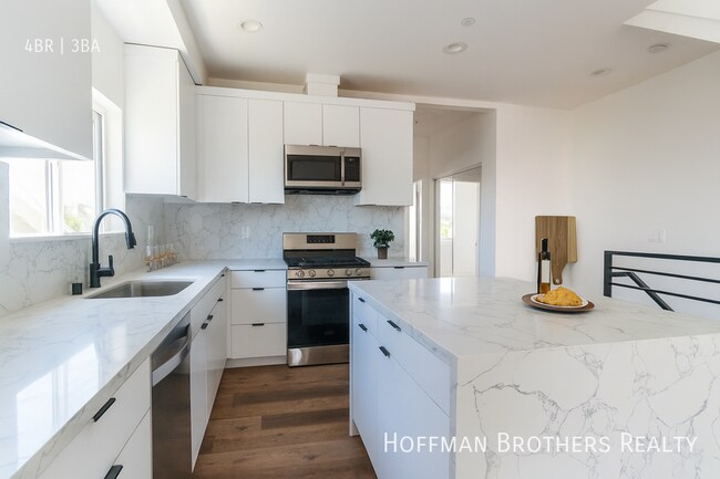 Foto del edificio - 4507 1/4 W 18th St