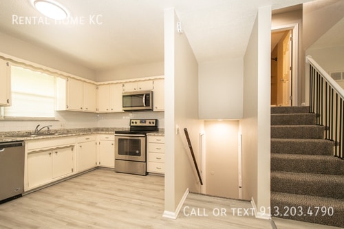 Building Photo - 1515 E Leona-