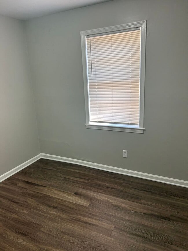 Building Photo - 3052 Curtis St