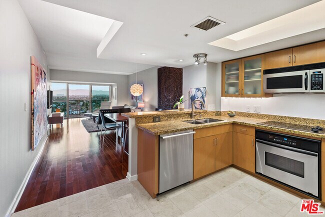 Foto del edificio - 13700 Marina Pointe Dr