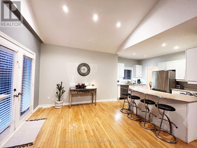 Building Photo - 38 Hurst Dr