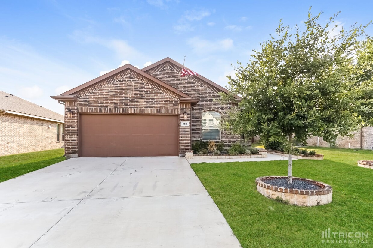 Foto principal - 125 Creek Terrace Dr