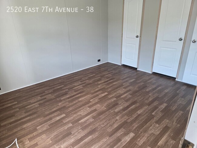 Foto del edificio - 2520 E 7th Ave