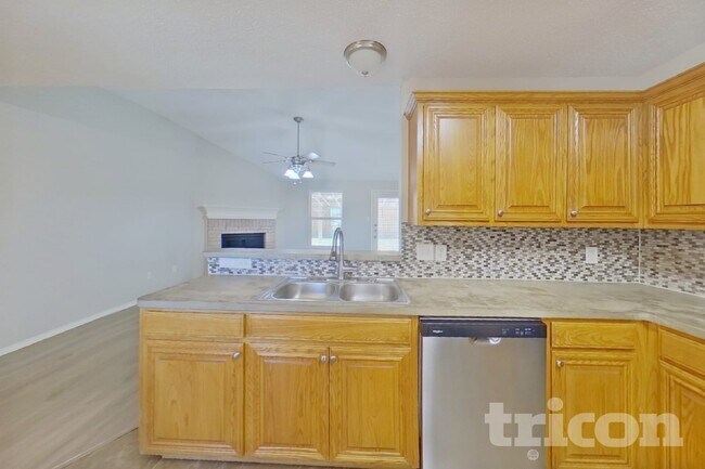Foto del edificio - 12212 Rolling Ridge Dr