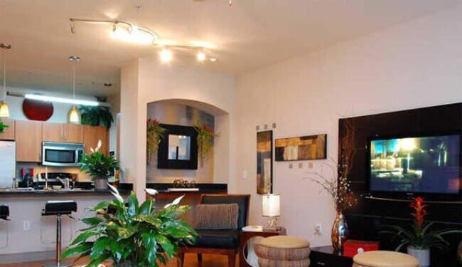 Building Photo - 2 bedroom in Houston TX 77063