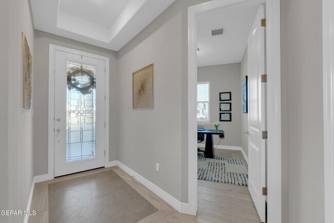 Building Photo - 14608 Pebble Hills Blvd