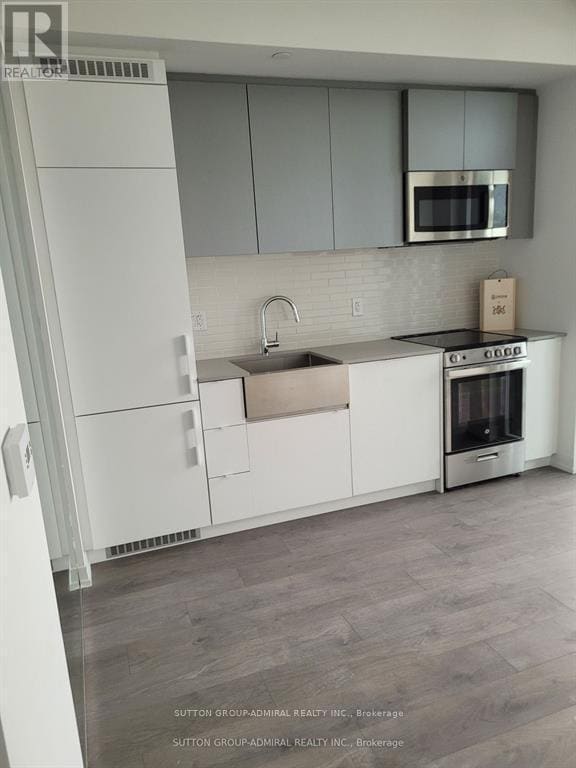 Photo du bâtiment - 270 Dufferin St