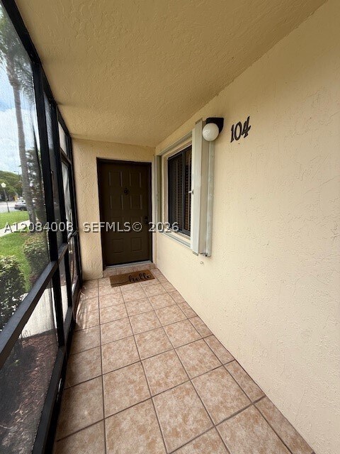 Foto del edificio - 16491 Blatt Blvd