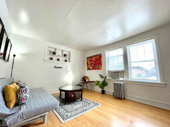 Building Photo - 6647 Berthold Ave