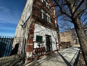 Building Photo - 2286 S Blue Island Ave
