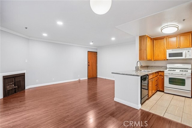 Building Photo - 11162 Camarillo St