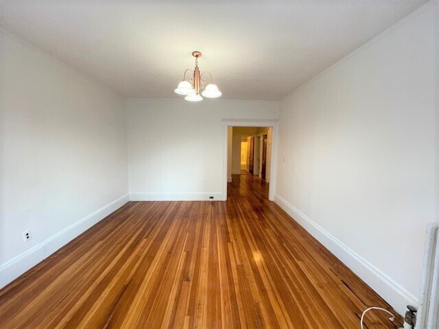 Livingroom - 39 Strathmore Rd