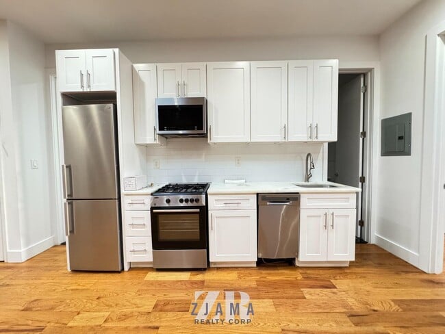 Building Photo - 1386 Flatbush Ave