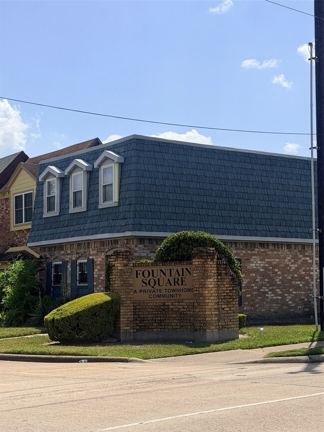 Building Photo - 1351 Mardi Ln