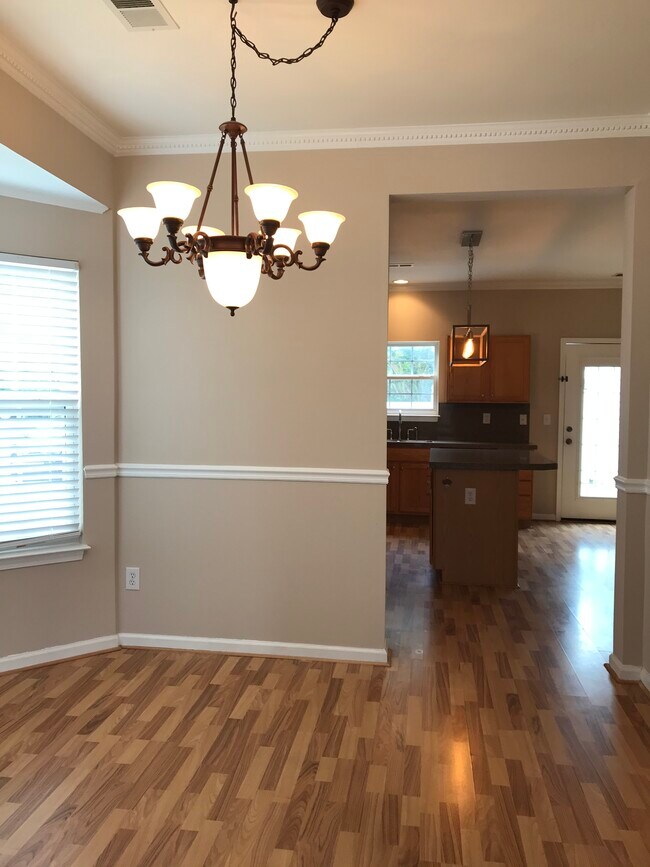 Foto del edificio - 18651 Shawnee Ridge Rd