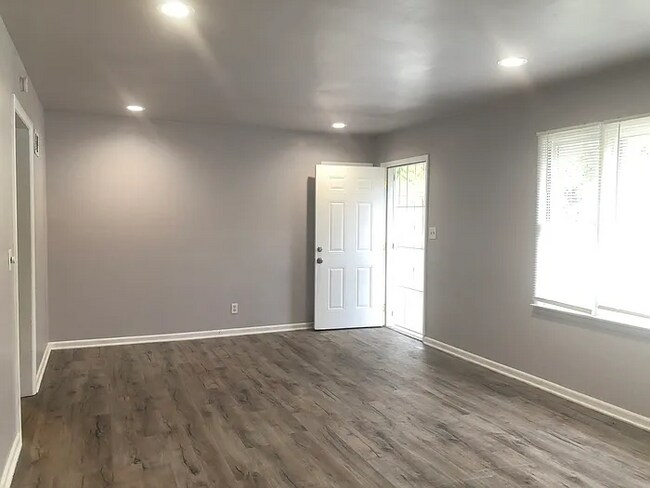 Foto del edificio - 5115 Hardesty Ave