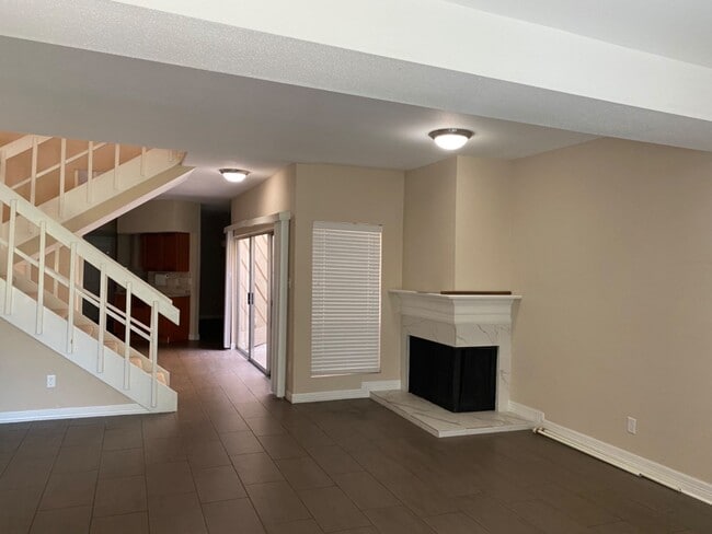 Building Photo - 12625 Memorial Dr