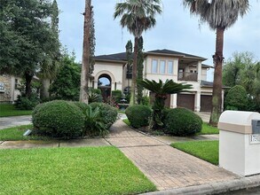 Building Photo - 1731 Parklake Village Dr