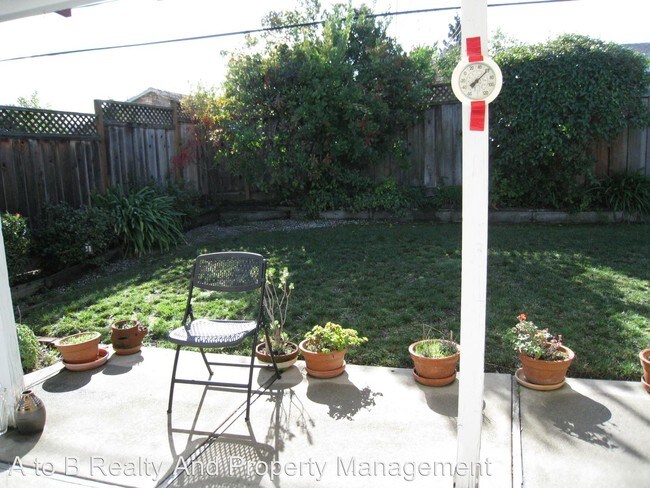 Building Photo - 3 br, 2 bath House - 7448 Stanford Pl