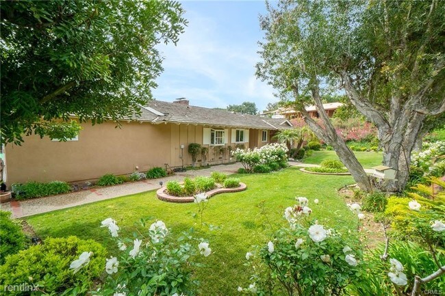 Foto del edificio - 3 br, 2 bath House - 29872 Knoll View Dr