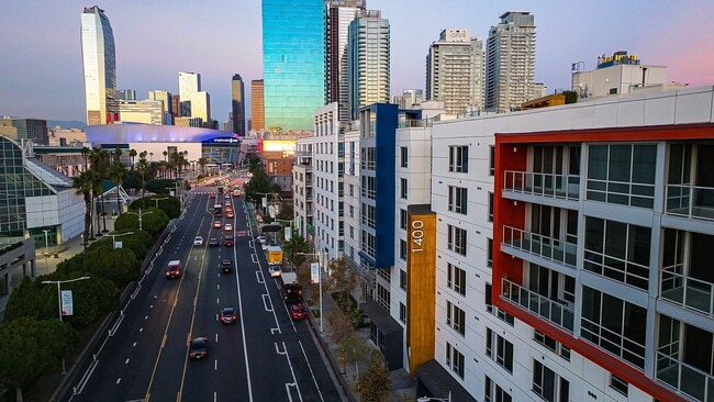 Building Photo - 1400 FIG Apartments