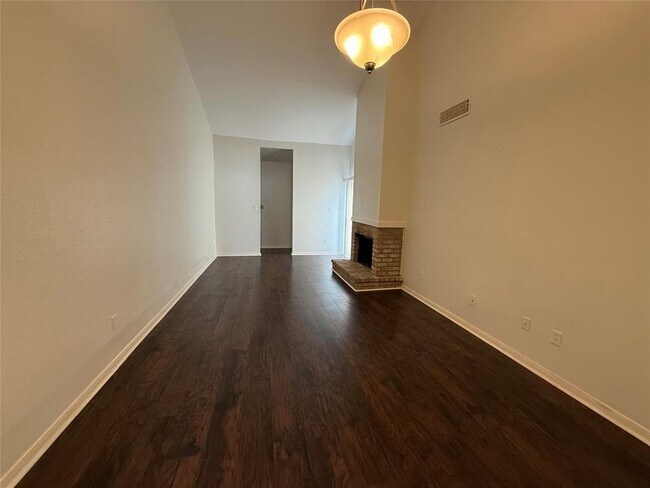Foto del edificio - 6401 Deihl Rd