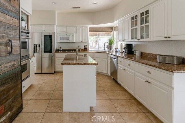 Building Photo - 44451 Kings Canyon Ln