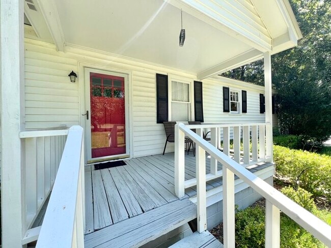 Building Photo - 1266 Pinecrest Dr
