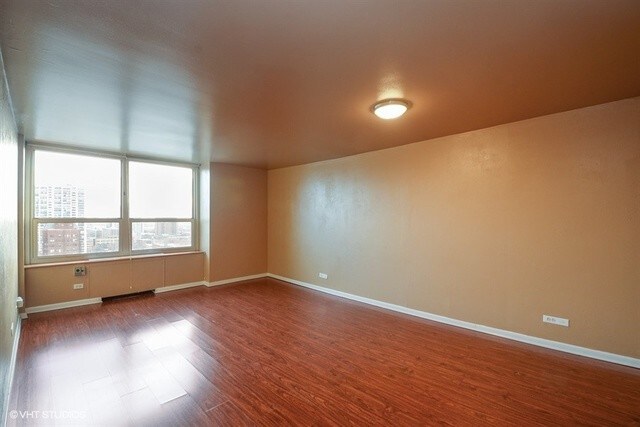 Building Photo - 720 W Gordon Terrace