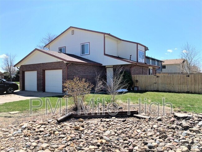 Foto del edificio - 470 Lone Pine St