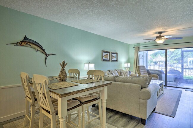 Building Photo - 6372 Palma Del Mar Blvd S