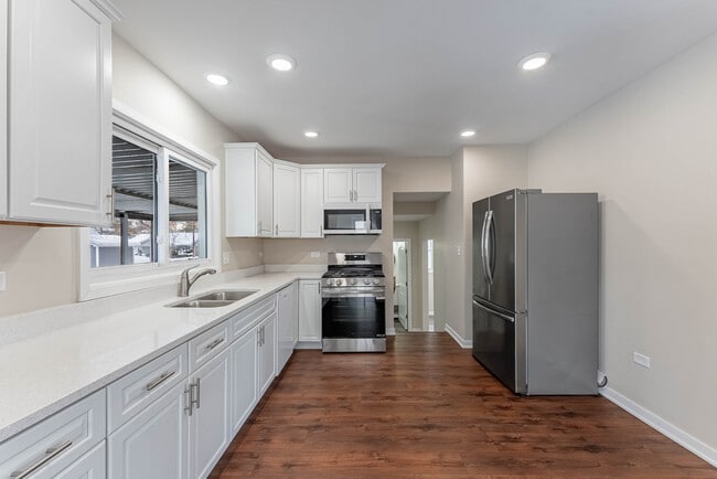 Foto del edificio - 125 S Main St