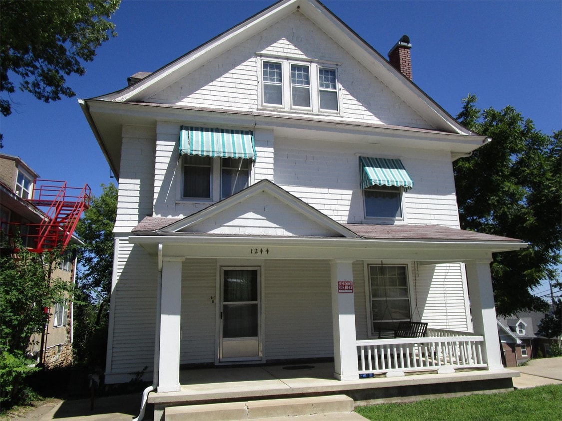 Primary Photo - 1244 Louisiana St