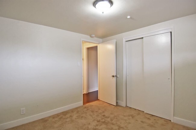 Foto del edificio - 3944 Mayette Ave. 5