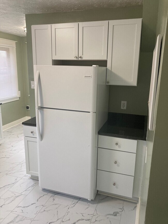 Foto del edificio - 3907 Brighton Rd