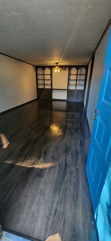 Primary Photo - 1100 Northview Dr