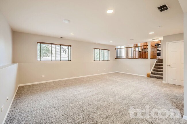 Foto del edificio - 8007 Shady Oak Rd