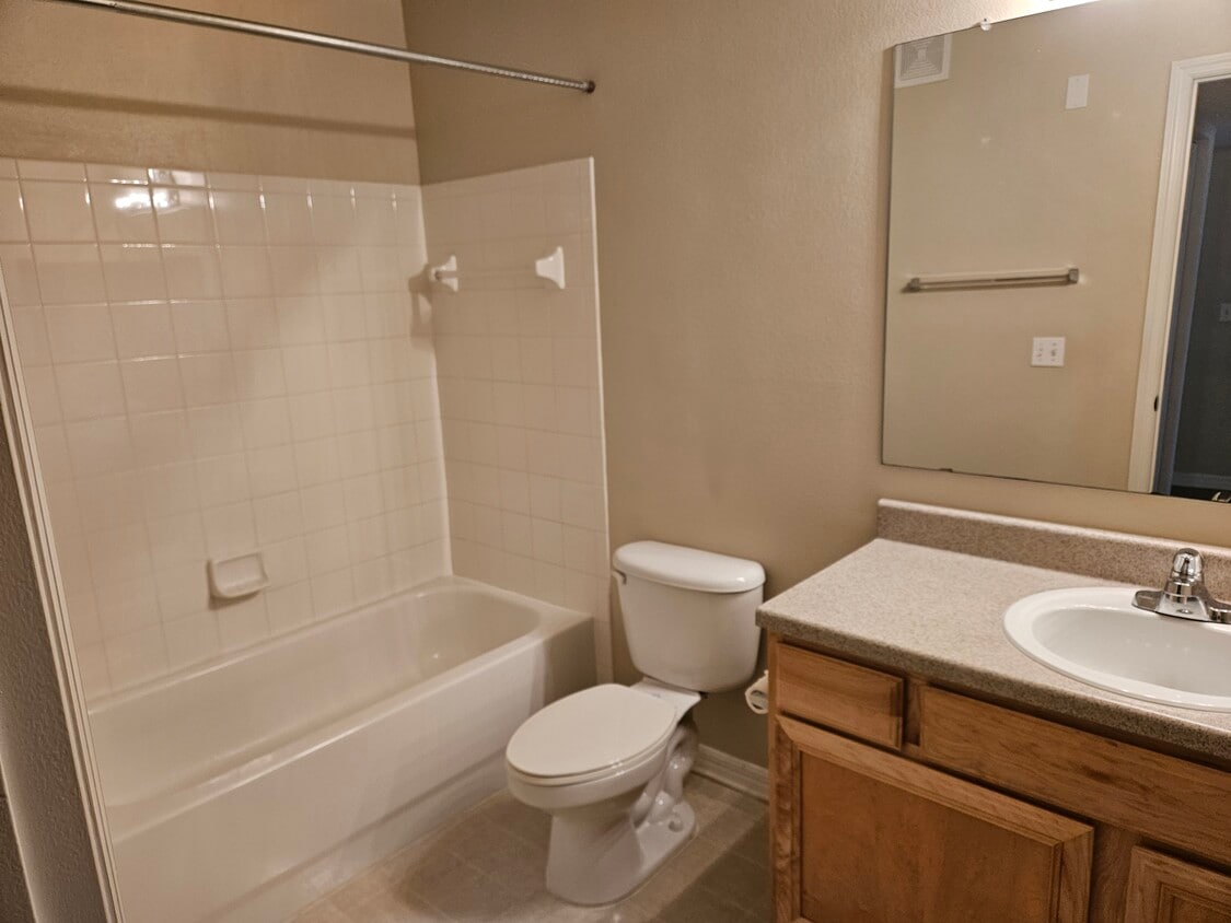 Building Photo - 3005 Chianti Ct
