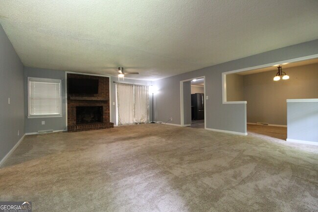 Building Photo - 178 Welcome Hill Trail SW