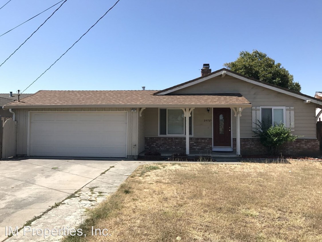 Primary Photo - 3 br, 2 bath House - 24765 Calaroga Avenue